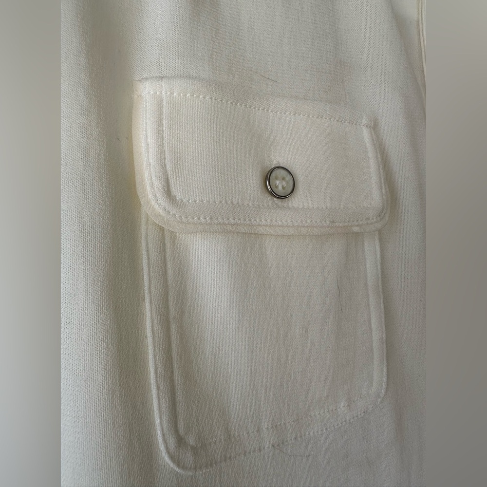 Jones New York Cream Button-Up Shirt, Size M - Picture 3 of 9